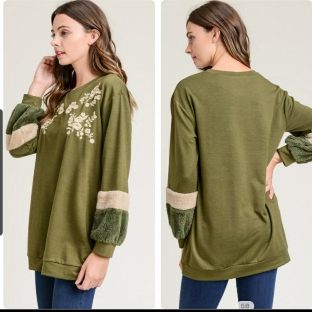 Last 3 here for me! Unique sherpa sleeve ends